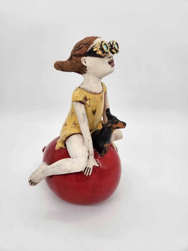 Maureen Visage- Balloon flying girl- Sculpture